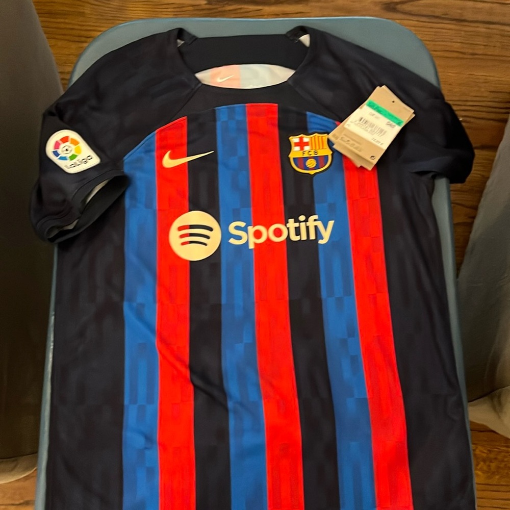 Barcelona Home Jersey - Brand new #3 Pique